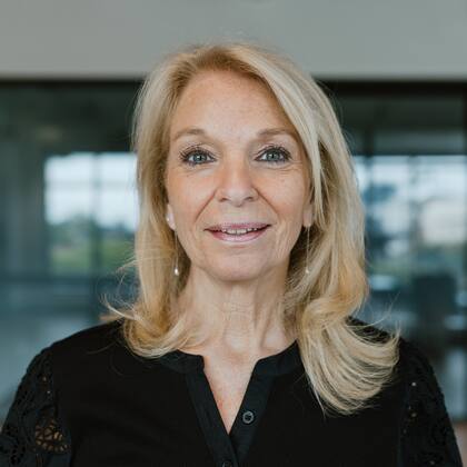 Mary Anne Richard, Repair