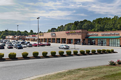 New Market Plaza, 980 South Main St, Kernersville, NC 27284