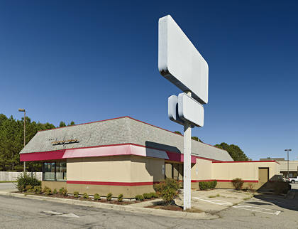 Reilly Plaza, 102 N Reilly Rd, Fayetteville, NC 28303