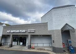 
                                	        Highland Commons
                                    