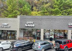 
                                	        Highland Commons
                                    