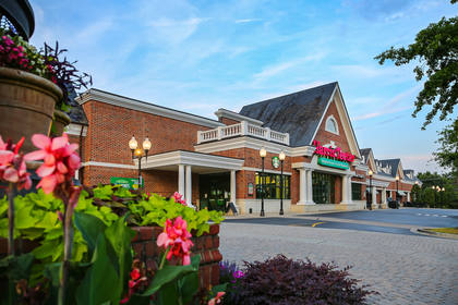 Colony Place, 7823 Colony Rd, Charlotte, NC 28226